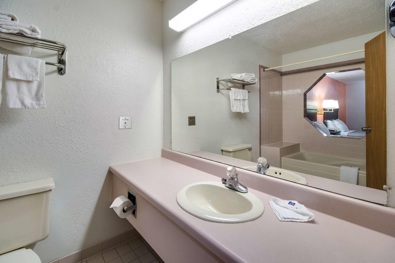 Motel 6-Marion, Il المظهر الخارجي الصورة