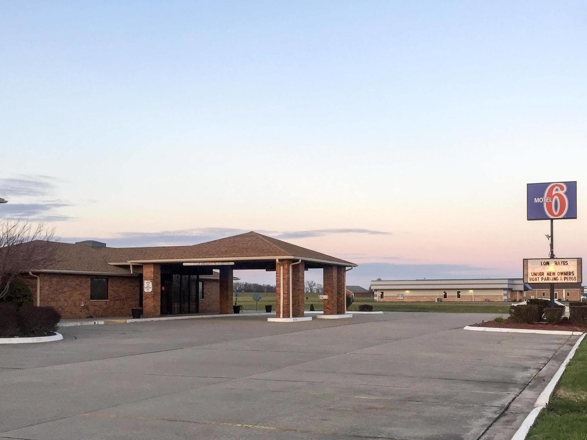 Motel 6-Marion, Il المظهر الخارجي الصورة